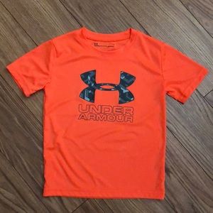 Under Armour TShirt